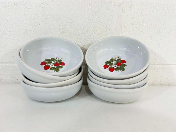 Vintage Strawberry Bowls Wide Shallow Pasta Salad Set of 8 McCoy Cereal Ice Cream Bowl 1970s 1980s Stoneware