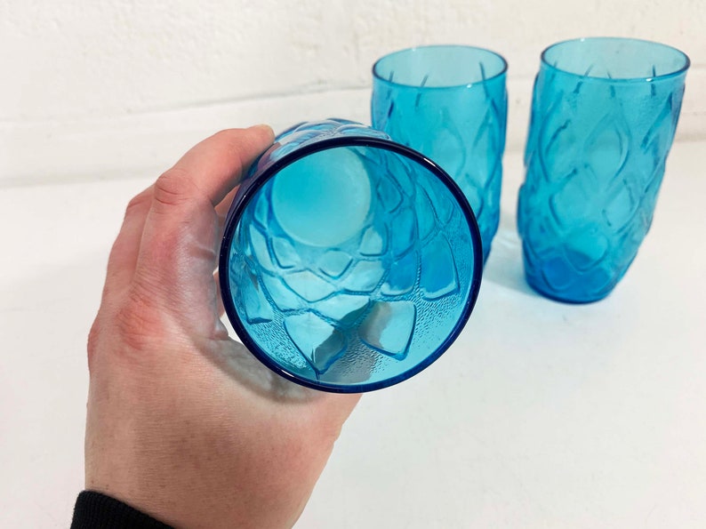 Vintage Aqua Blue Glasses Teal Water Glass Mid-Century Glassware Set of 3 Dopamine Anchor Hocking Diamond Madrid Pattern 1970s 70s image 7