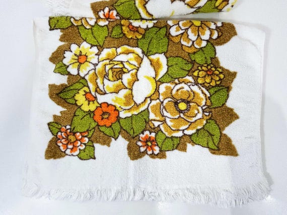Vintage 70s Fieldcrest Towel Set: Yellow Floral Cotton Bathroom Decor
