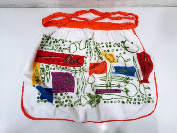 Vintage Towel Apron Cute Vegetables Colorful Gift Mid-Century Retro Kitchen