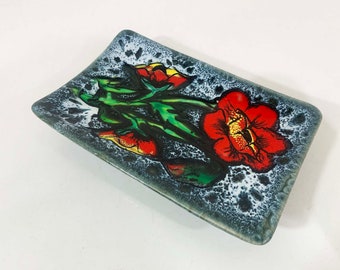 Vintage French Hand Painted Mid Century Vallauris Studio Pottery Plate Black Splatter Drip Glaze Red Green Flower Poppy 1960s 1970s