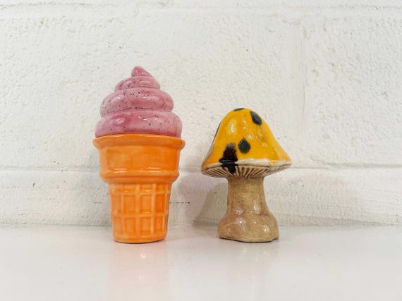 Vintage Mushroom Figurine Kitsch 1960s 1970s Ceramic Kawaii Cute Home Figure