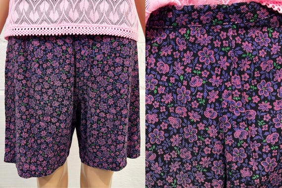 Vintage Purple Floral Shorts Cotton Short Hot Pants TV Movie Costume 1960s Small Medium