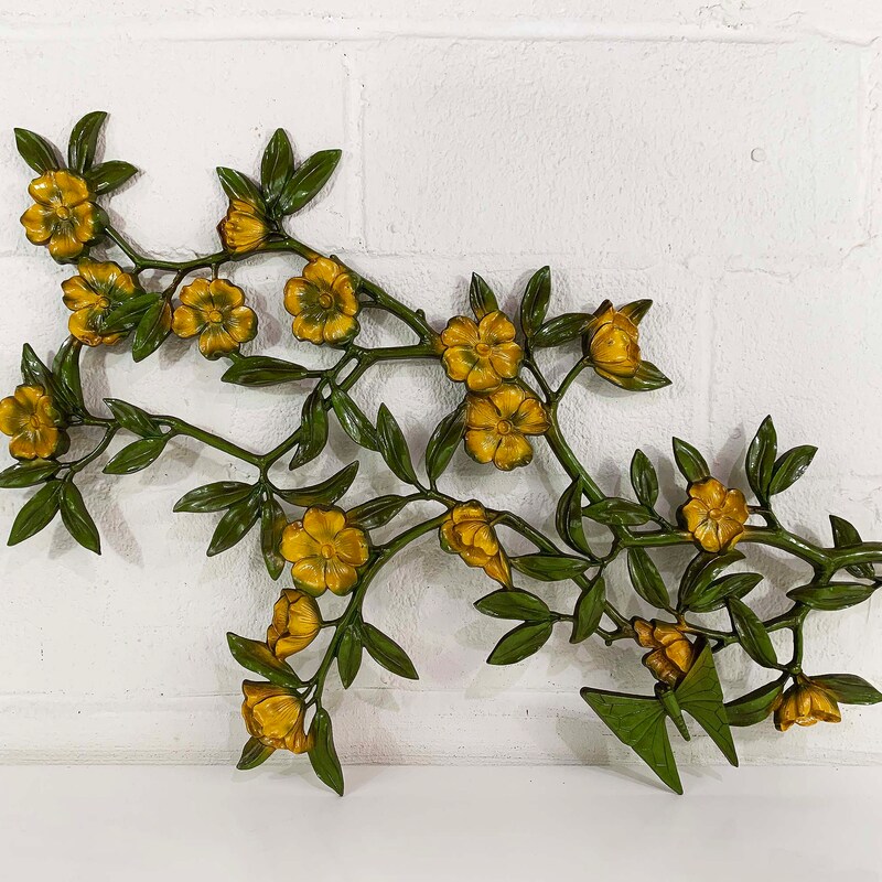 WALL HANGING PLASTIC FLOWERS visual data 7