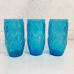 Vintage Aqua Blue Glasses Teal Water Glass Mid-Century Glassware Set of 3 Dopamine Anchor Hocking Diamond Madrid Pattern 1970s 70s image 3