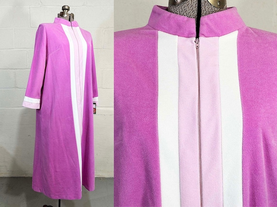 Vintage Pink Velvet Robe Zip Front Maxi Long Sleeve Vanity Fair 1970s White Striped Mod Costume Halloween PJs Pajamas Housecoat XL XXL