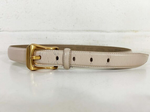 Vintage Ivory Leather Belt Liz Claiborne Gold Metal Buckle Small 1990s 90s 1996 Medium White Y2K Style
