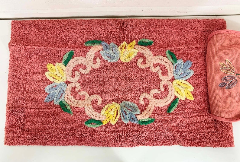 Vintage Chenille Bath Mat Pink Dixie Belle NOS Deadstock Toilet Seat Cover Boho Restroom Decor Mid-Century 1950s 50s 1960s 60s image 3