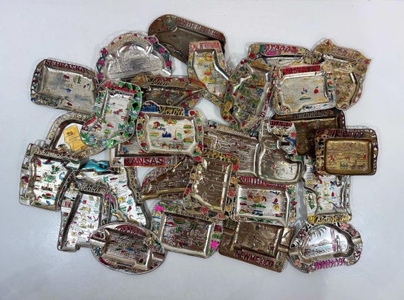 Vintage US State Souvenir Ashtray Dish Made in Japan Mid Century Travel Tchotchke 1970s