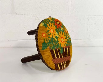 Vintage Needlepoint Mini Stool Retro Mid-Century 1970s 70s Foot Rest Kid's Room Nursery Floral Flowers Country Dopamine Kitsch Kawaii Cute