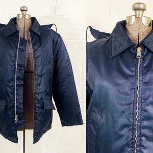 Vintage 1970s Navy Blue Puffy Parka Jacket: Detachable Hood, Quilted Lining Medium Large