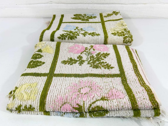 Vintage Bath Towel Set Cotton Yellow Bathroom Pair Sculptural Mid-Century Floral Cannon Mod 1970s