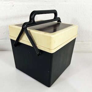 Vintage Record Tote 1970s Black 7&quot; Plastic Records Storage Case Hartzell Products 45 Box