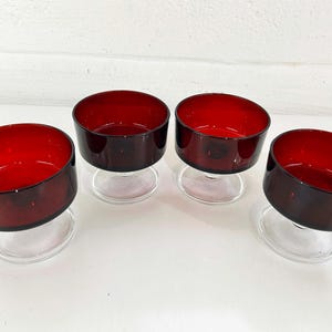 Vintage Rote Coupé Gläser: Französisches Luminarc Cocktail 4er Set