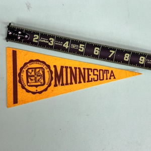 1950&#39;s Vintage Minnesota golden gophers College University MINI Pennant Flag Banner 4x9 inches