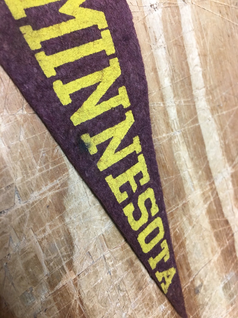 1950/'s Minnesota golden gophers university 3.5x9 MINI pennant vintage