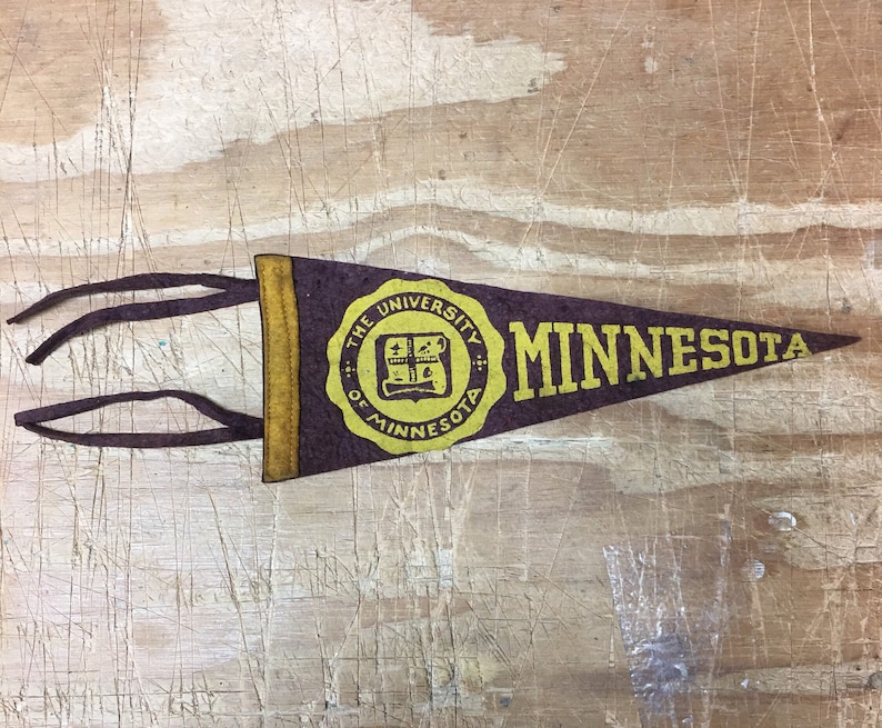 1950/'s Minnesota golden gophers university 3.5x9 MINI pennant vintage