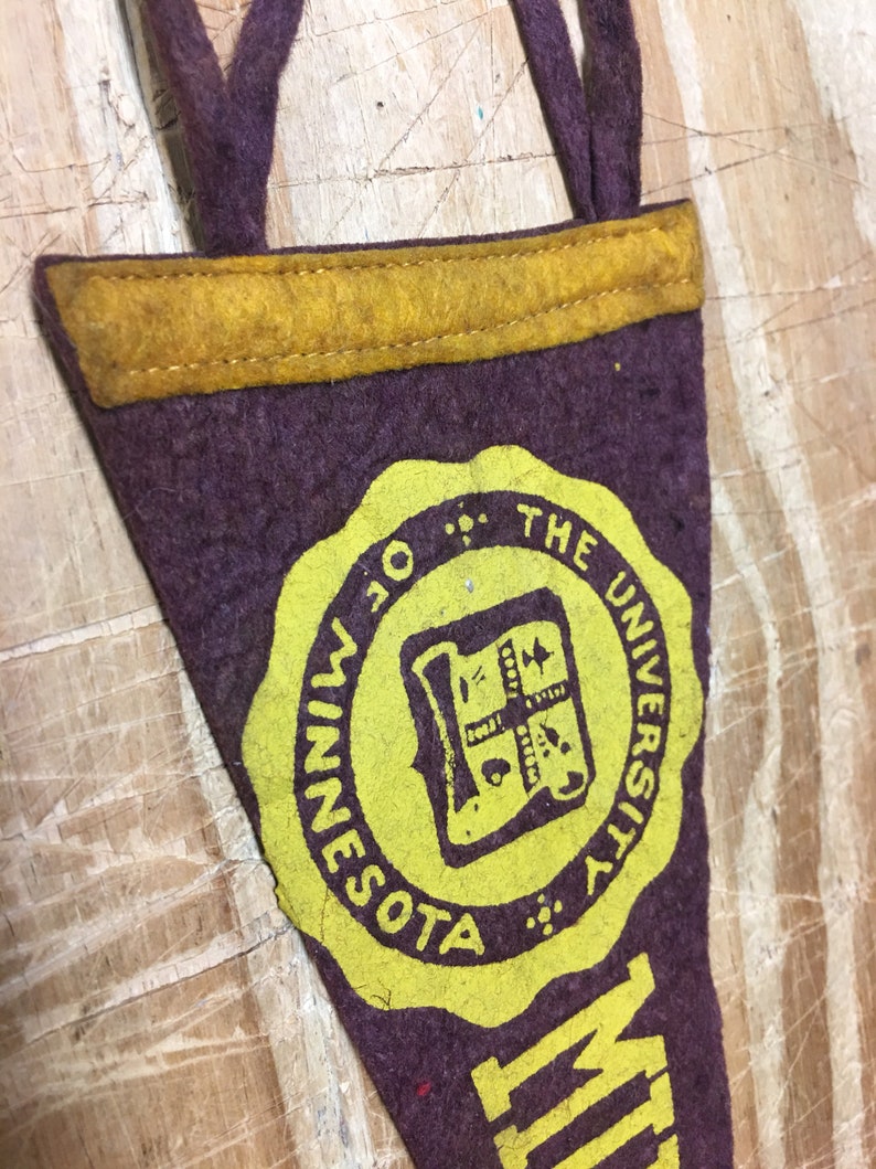 1950/'s Minnesota golden gophers university 3.5x9 MINI pennant vintage