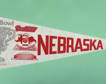 1987 Nebraska Cornhuskers Lincoln Football University fanion 12 x 30 sucrier