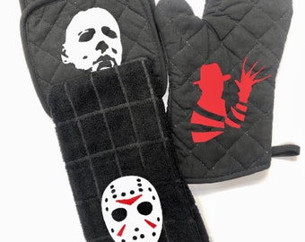 The Boyz Horror Mitt set. Freddy Krueger, Jason, Mike Myers potholder, mitt, and towel set (black)