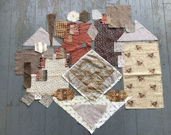 Retalhos de tecido antigo e patchwork, década de 1870-1880, Madders, preto com detalhes finos e grandes.