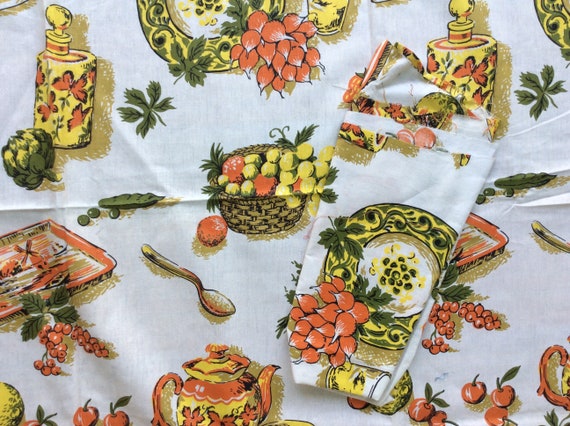 Cotton Fabric Food//Kitchen Theme Fabric by the Yard 44/" Wide sh Dessertcafe