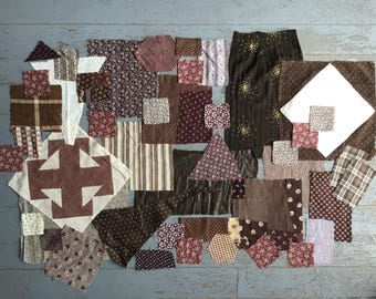 Retalhos de tecido antigo e patchwork, tons de marrom do século XIX