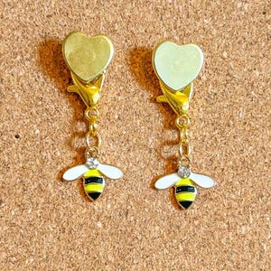 Hobby Horse Bee Tack Charm/All Purpose Charm
