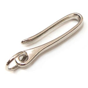 Skickas från Japan Originaldesign Massiv mässing Nickel Silver Fiskkrok Style Nyckelring Tillverkad i Japan Kvalitet EDC Läderhantverkshårdvara