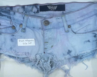 Vintage Vibes: Upcycled Distressed Denim Shorts - Eco-Friendly Fashion