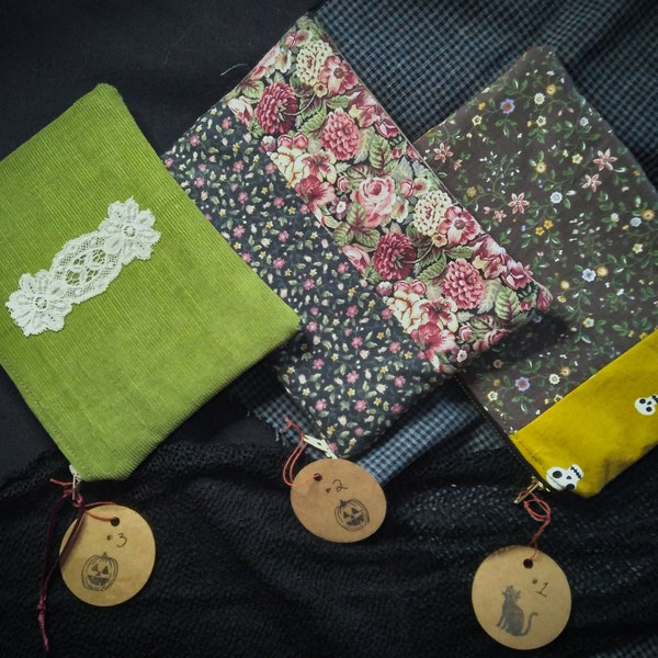 Old Cottage Pouches