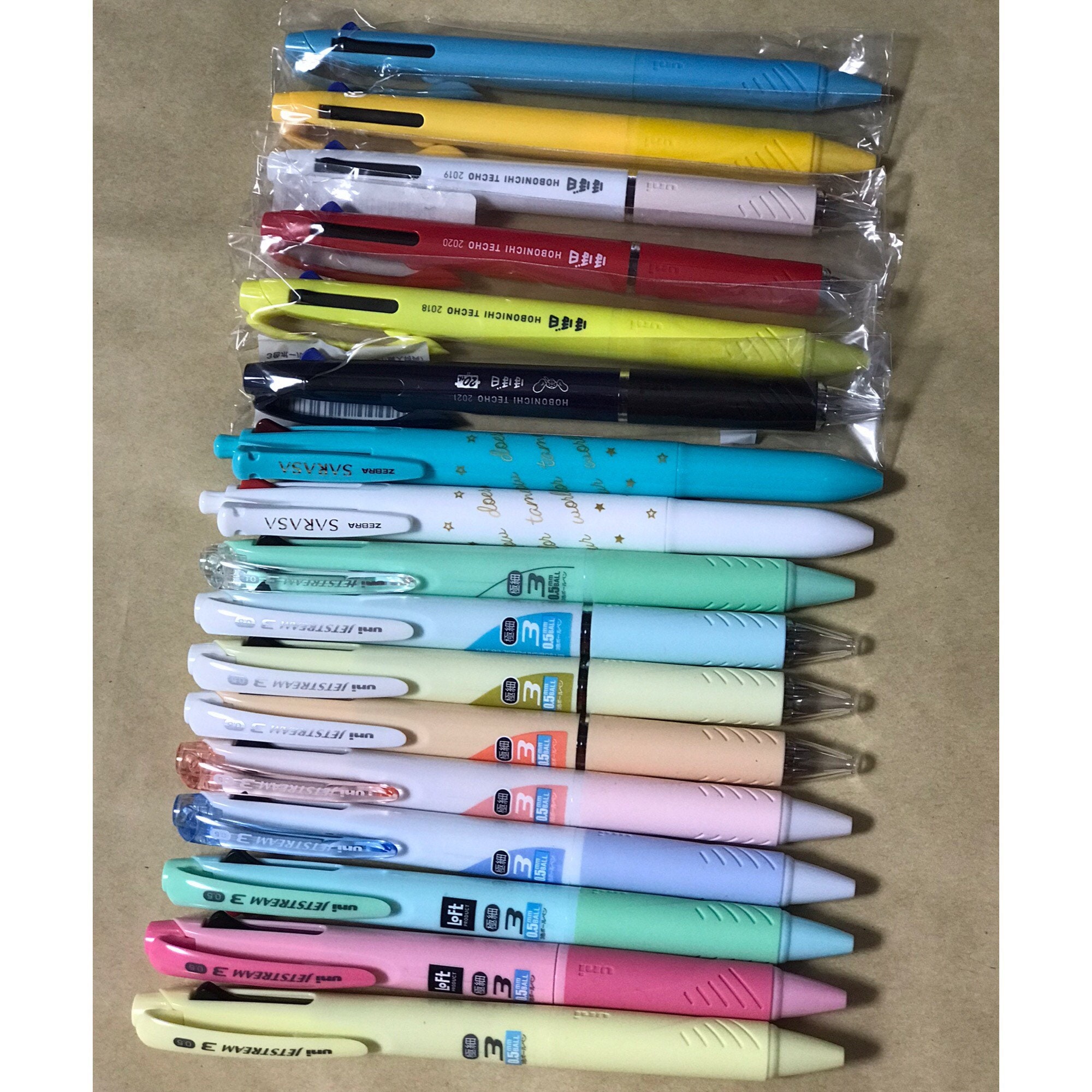 Jetstream 3-Color Pen Holder with Refills