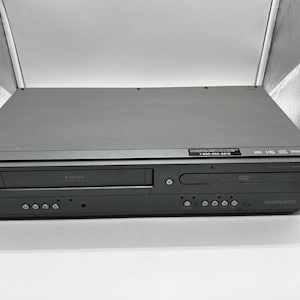 Pre-Owned Magnavox DV200MW8 DVD/VCR Combo Player - w/ Original Remote, Manual, A/V Cables & HDMI Converter