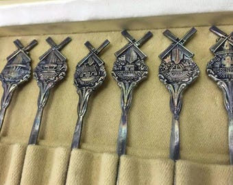Dutch Souvenir Antique Philips Sterling Silver Tea and Dessert Spoons with Case