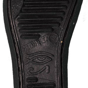Botas tabi cómodas. Botas veganas con suela plana. Botas ninja negras, zapatos ninja negros. Zapato japonés Jikatabe, zapatos descalzos. imagen 4