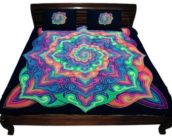 Psychedelic Bedset "Spiral Lotus". UV active Trippy bedding. Duvet cover king-size with 2 Pillowcases. Bedspread, quilt cover, UV Bedset