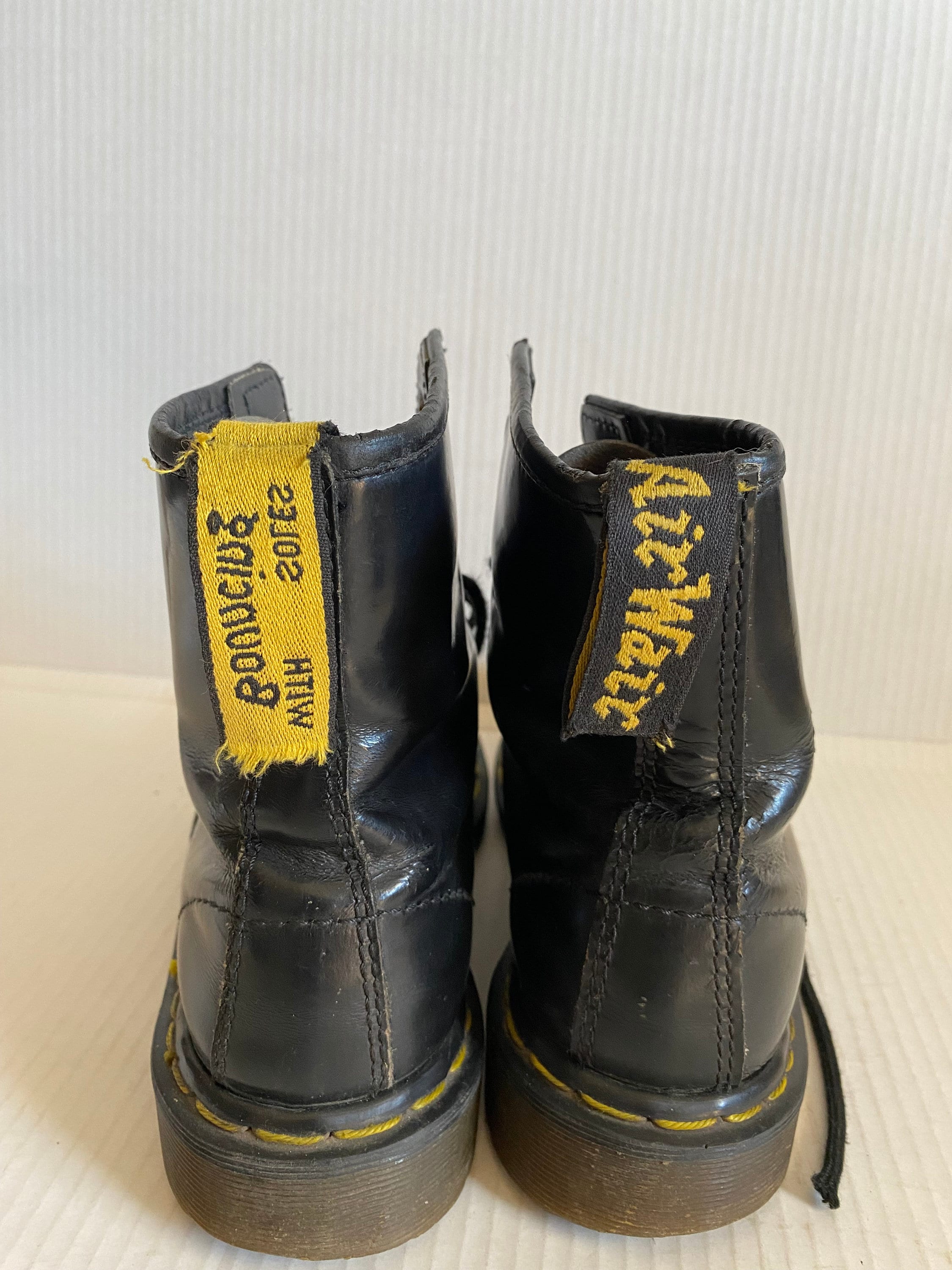 Dr. Docs Martens Doc 8A07 Mens Lace Up Air Wair Punk Grunge Soft Toe Boots US 5 Vintage Dr Martens Punk Airwair Combat Boots - Etsy main image 4