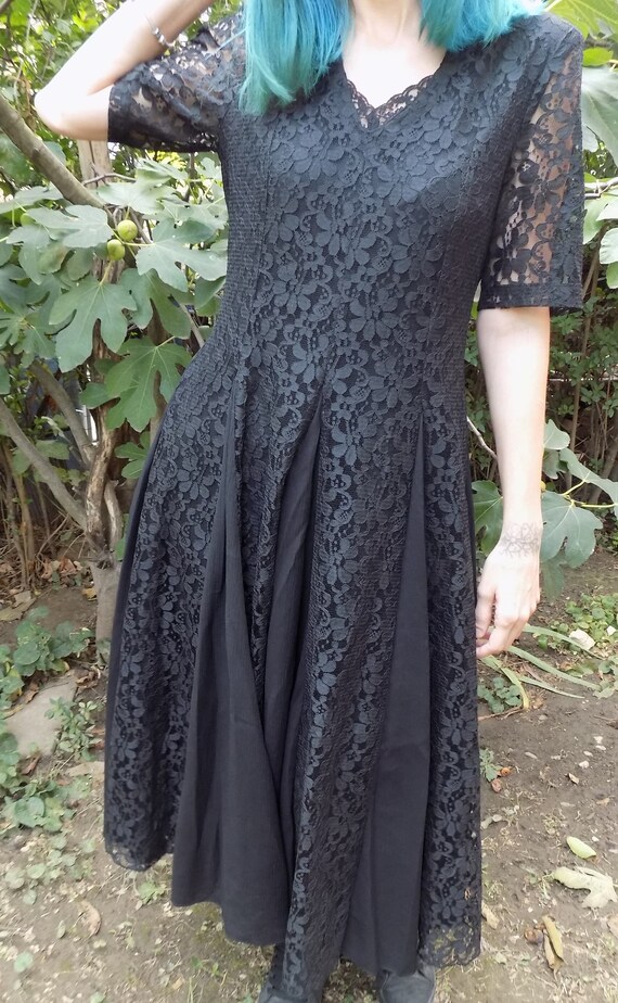 Vintage Black Witch Medieval Goth Long Lace Dress - image 5
