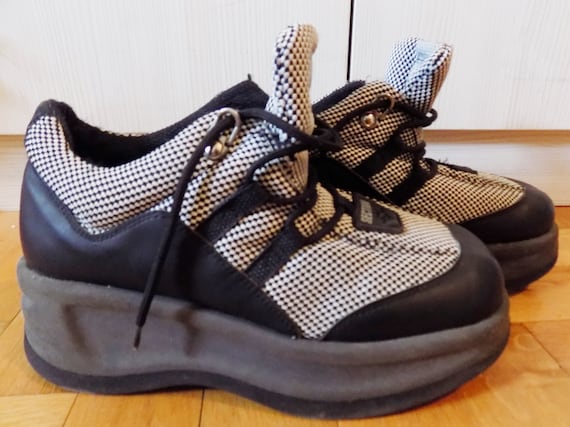 graceland plateau sneaker