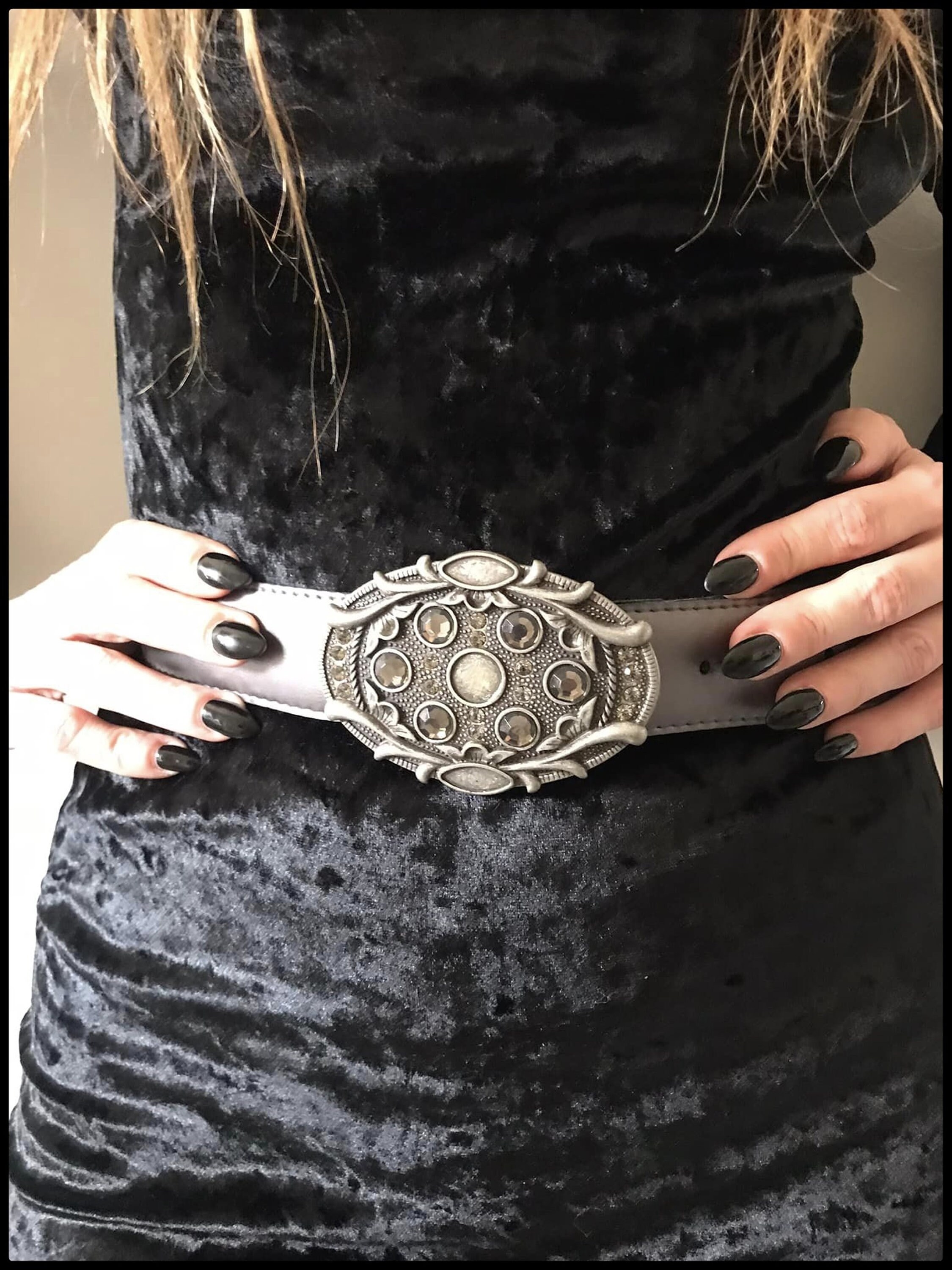 UNCLE FU 英国製HAND MADE Vintage Belt 【新品】 One-of-a-kind Handmade Full-grain Leather V-shaped Vintage
