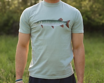 Muskie Shirt | Fish T-shirt | Muskellunge T-Shirt | Fly Fishing Gifts | Muskie Art | Fishing Shirt | Trout Fishing | Fishing Gifts for Men
