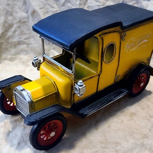 1920&#39;s Vintage Like Metal Tin Toy Old Looking Ford Model T Delivery Truck Cast Car Collection Petroliana Gas & Oil Man Cave Chevy Dodge
