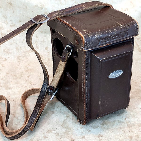 Very Rare Yashica LM TLR Twin Lens Reflex Camera Empty Genuine Brown Leather Complete Carrying Case Very Good Condition Steampunk Project