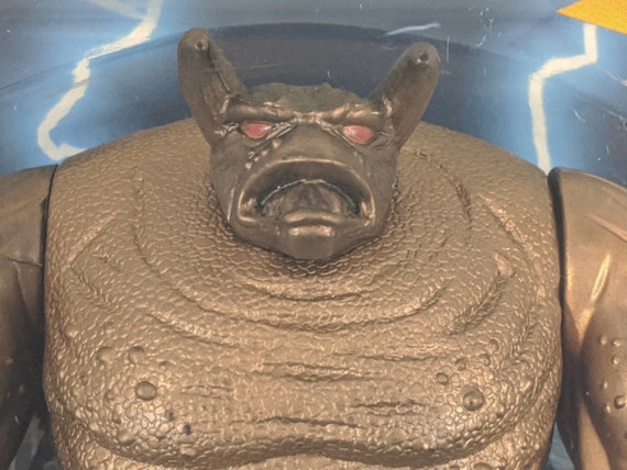 RARE MINT Todd Mcfarlane Special Edition Action Figure Gold TREMOR