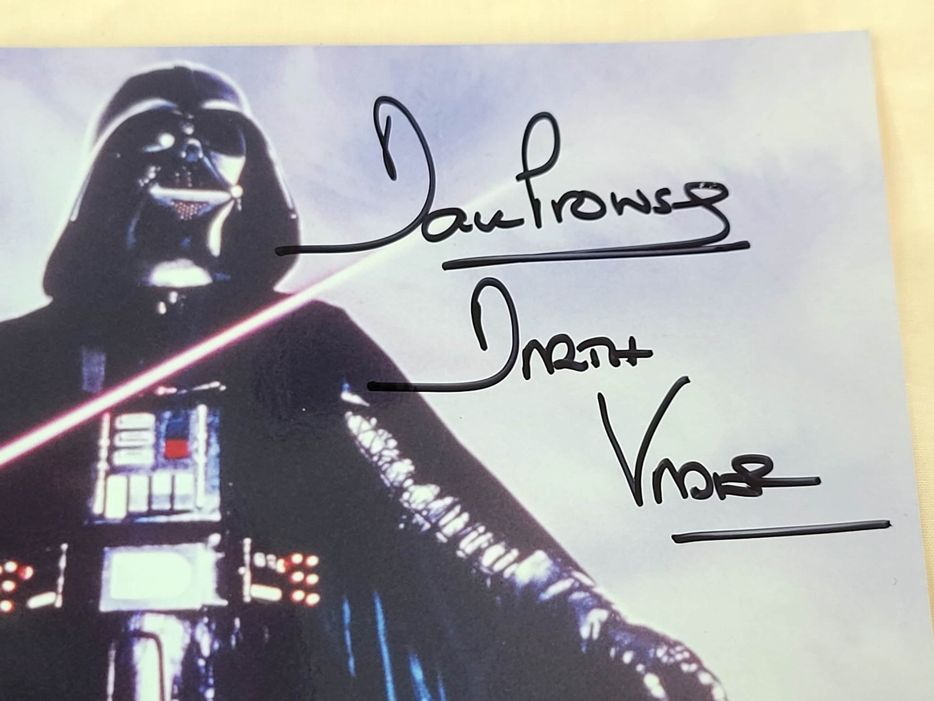 Original 1977 Star Wars DAVID PROWSE Signed 8x10 Color Photograph
