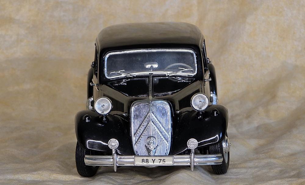 1952 Citroen Special Limited Edition 15CV 6 Cylinder 1/18 Scale