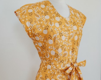 Marigold floral Swirl style wrap dress 1950s cotton day dress