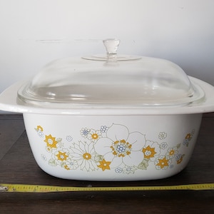 Corning ware flower power, 5Qt large saucepan, vintage,