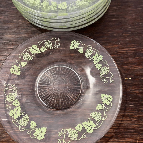 Dessert plates bunch of grapes anchor hocking Dominion dessert plate Green