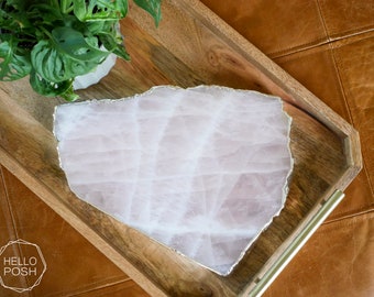 Plato de cuarzo rosa con borde plateado: salvamanteles de piedras preciosas rosas